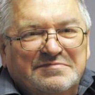 Виталий Челышев